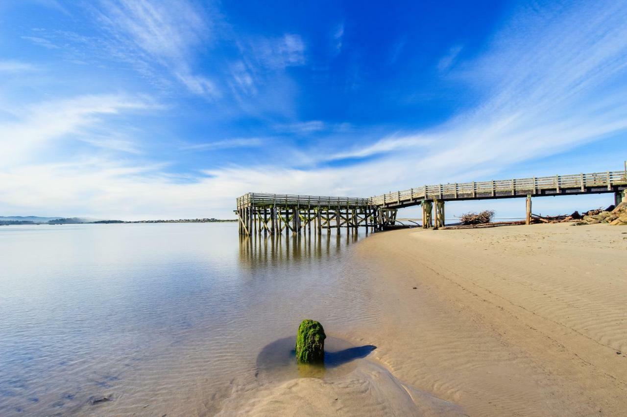 Captain Bill'S Beachhouse Лінкольн-Сіті Екстер'єр фото